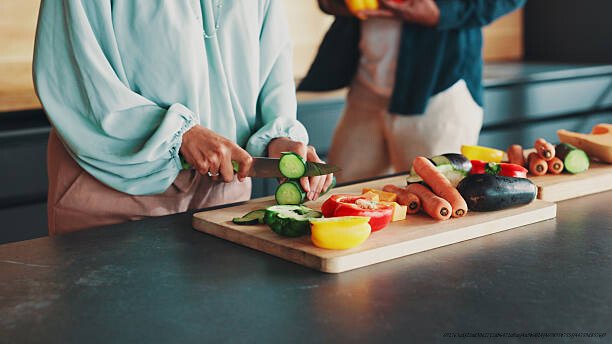 COMMENT AVOIR UNE ALIMENTATION SAINE ET ÉQUILIBRÉE 2 Avoir une alimentation saine