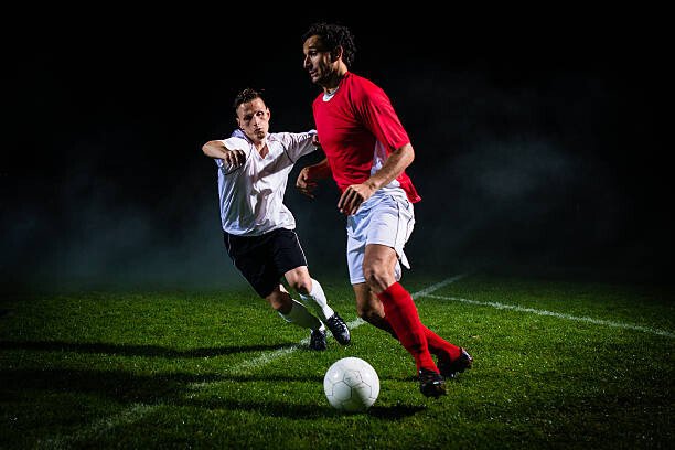 FOOTBALL : COMMENT DEVENIR UN MEILLEUR DRIBBLEUR 4 Changez de rythme