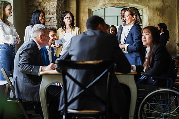 COMMENT OBTENIR UN EMPLOI À L'ORGANISATION DES NATIONS UNIES (ONU) 8 Avertissements