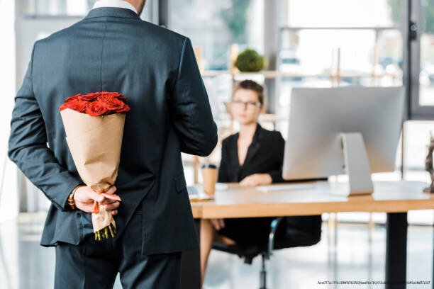 COMMENT RÉSISTER À SON ATTIRANCE POUR UN COLLÈGUE 5 Comprenez que vous ne pouvez pas toujours exprimer vos sentiments