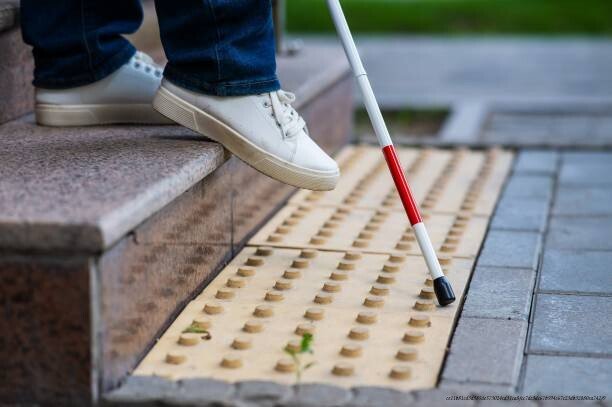 COMMENT AIDER UNE PERSONNE AVEUGLE 2 Aider une personne aveugle