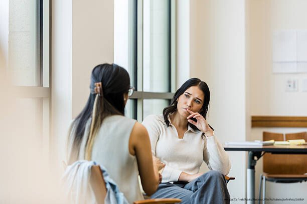 COMMENT COMPRENDRE LES GENS 8 Décrypter le langage non verbale pour mieux analyser les gens