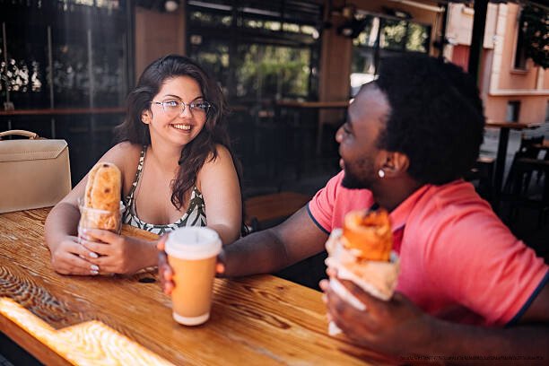 COMMENT SÉDUIRE SON COLLÈGUE 6 Montrez-vous indépendante et sure de vous