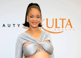 RIHANNA : UN EXEMPLE PAR EXCELLENCE POUR LES JEUNES FEMMES NOIRES 4 UNE SUCESS STORY