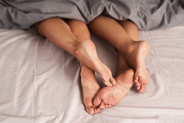 SEXUALITÉ : COMMENT FAIRE L’AMOUR À VOTRE COPINE 6 JOUEZ AVEC SON DÉSIR