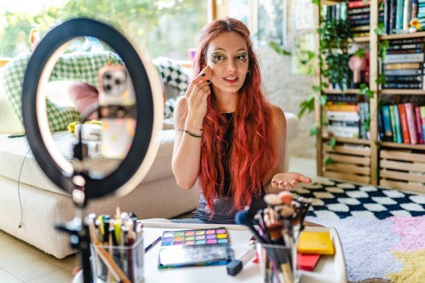 MAKEUP : COMMENT BIEN FAIRE SON MAQUILLAGE 3 istockphoto 1414926204 612x6128113359822781221328 1