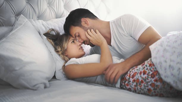 SEXUALITÉ : COMMENT FAIRE L’AMOUR À VOTRE COPINE 3 COMMENT FAIRE L’AMOUR A VOTRE COPINE
