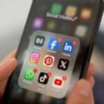 Comprendre les avantages et les dangers de l'utilisation des réseaux sociaux