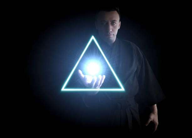 COMMENT COMPRENDRE L'INFLUENCE DES SOCIETES SECRETES ET DES LOGES DANS LE MONDE MODERNE 6 L'Avenir des Sociétés Secrètes dans le Monde Moderne