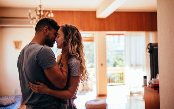 COMMENT RENDRE SON MARI A NOUVEAU AMOUREUX 3 Raviver la flamme de l'amour
