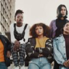 MODE URBAINE AFRICAINE : COMMENT LES JEUNES CREENT LEUR STYLE UNIQUE