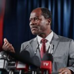 Pourquoi les jeunes doivent comprendre la politique (même si ça te saoule)