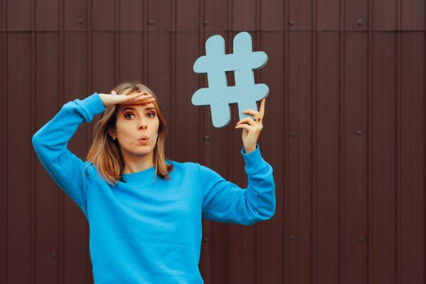 LES HASHTAGS QUI BOOSTENT VRAIMENT TON ENGAGEMENT EN AFRIQUE 4 Créer des hashtags originaux pour votre marque