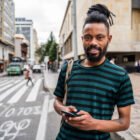 LES COIFFURES AFRO LES PLUS TENDANCES DE TOUS LES TEMPS