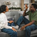 8 Signes que Tu Es dans Une Relation Toxique