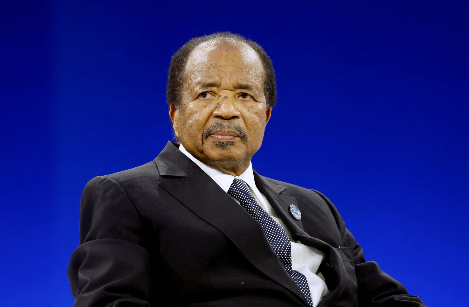 PAUL BIYA A 92 ANS : CANDIDATURE 2025 ENTRE CONTINUITE ET ASPIRATIONS DE LA JEUNESSE 1 Paul Biya à 92 ans