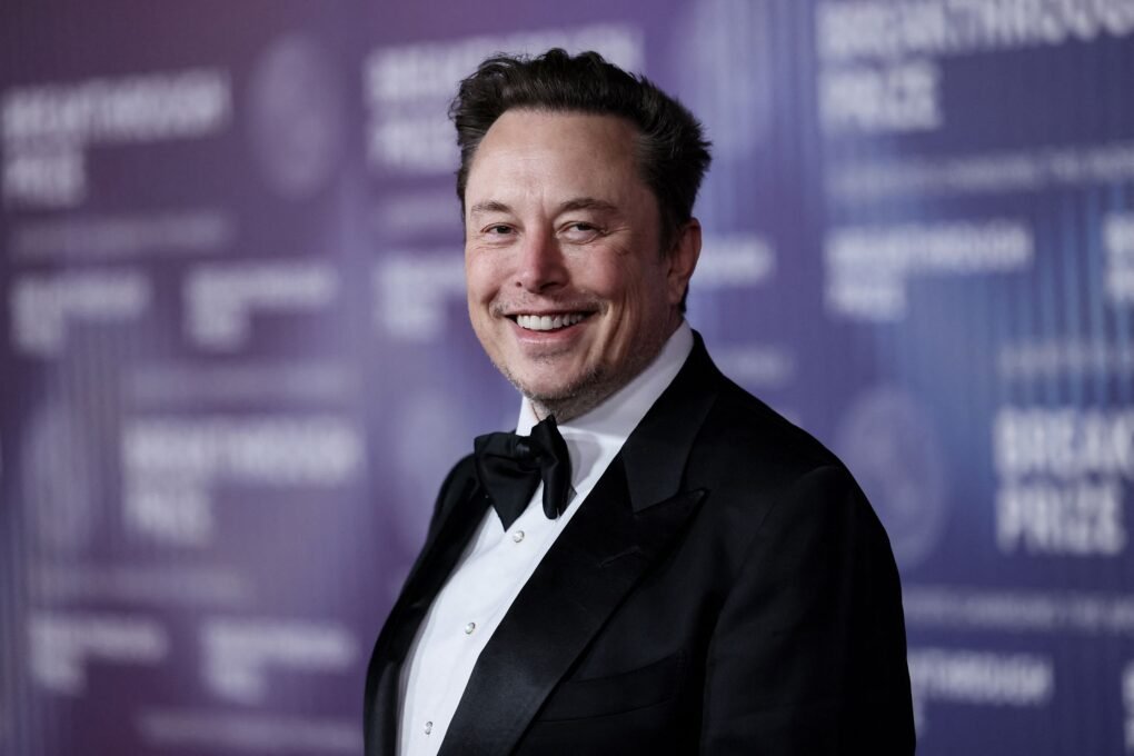 TESLA ET LA VOITURE AUTONOME : MYTHE OU REALITE 2 (Biographie.com, Fox Business, Forbes, ScienceFriday)