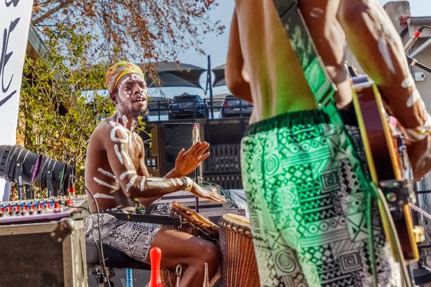 MUSIQUE AFROBEAT : PLAYLIST DES JEUNES INFLUENCEURS 3 Les Meilleurs Artistes Afrobeat à Suivre