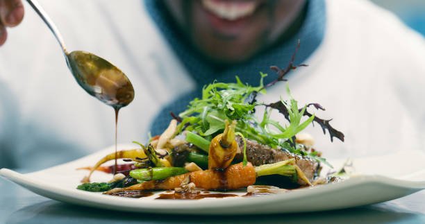 L'ART CULINAIRE AFRICAIN A TRAVERS LES NFT : UNE EXPERIENCE IMMERSIVE 1 L'art culinaire africain