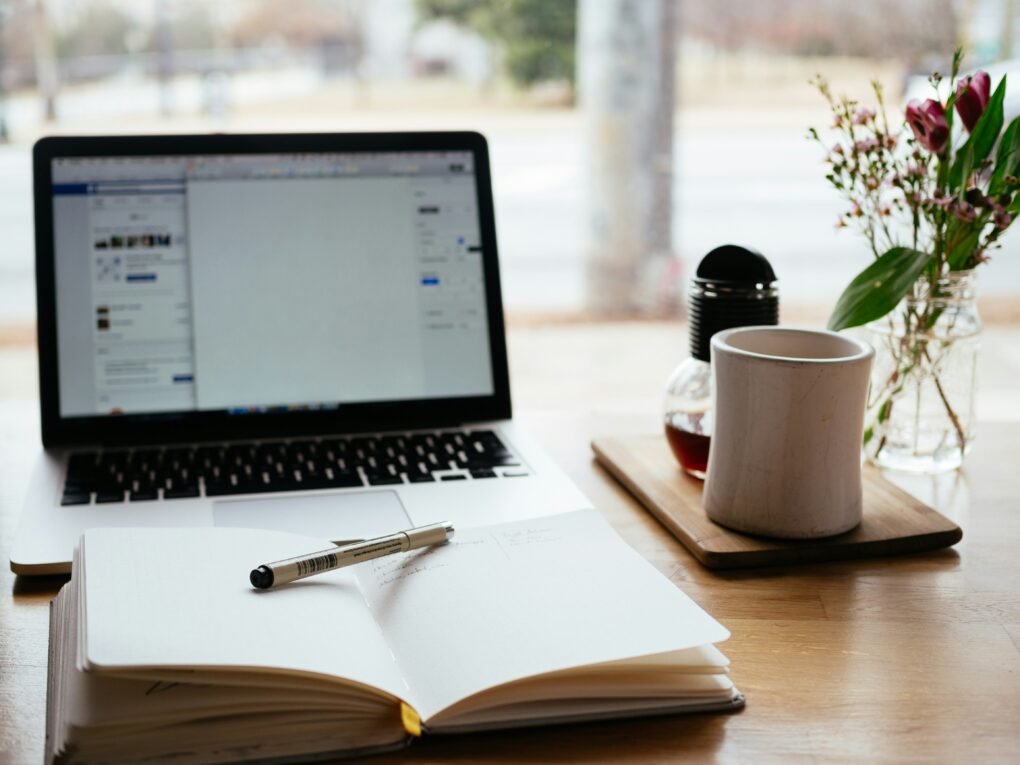 COMMENT SE FORMER GRATUITEMENT A L' ENTREPRENARIAT 2 se former gratuitement à l'entrepreneuriat