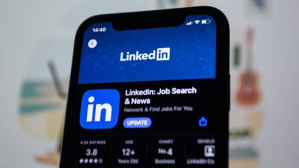 COMMENT UTILISER LINKEDIN POUR TROUVER UN JOB 6 Préparer les Entretiens Grâce à LinkedIn