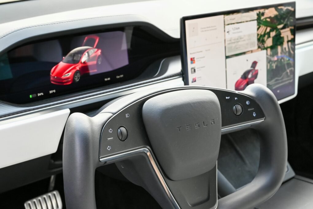TESLA ET LA VOITURE AUTONOME : MYTHE OU REALITE 6 l'avenir de l'autonomie chez Tesla