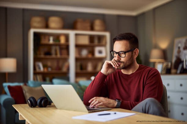 LES MÉTIERS DU FUTUR : QUELLES OPPORTUNITÉS À SAISIR 7 L'entrepreneuriat et les nouvelles formes de travail