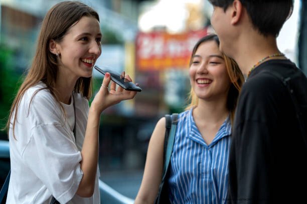 LES MEILLEURES APPLICATIONS POUR ORGANISER SON VOYAGE 7 Les applications de traduction