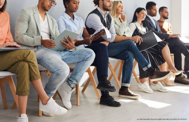 PREMIER EMPLOI : LES 7 ERREURS QUI EMPECHENT D'ETRE RECRUTE 5 Erreur n°6 : Avoir une attitude négative ou peu professionnelle