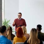 5 IDÉES DE BUSINESS À LANCER SANS GROS BUDGET 🔥