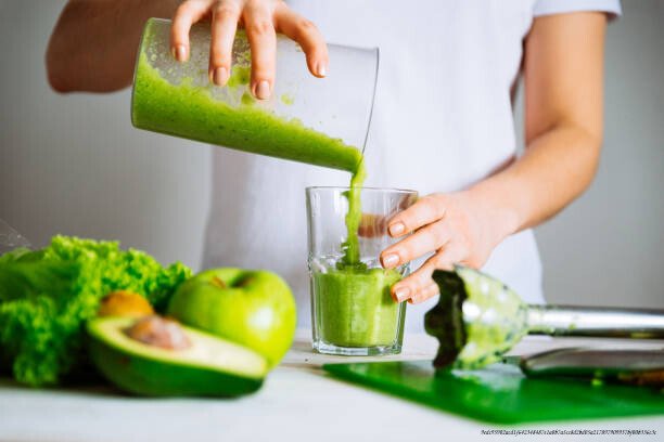 5 IDÉES DE REPAS RAPIDES POUR ÉTUDIANTS : GUIDE COMPLET 7 Recette 5 : Smoothie énergisant
