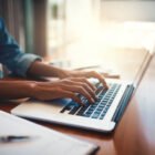 EMPLOI EN LIGNE : OPPORTUNITES ACTUELLES