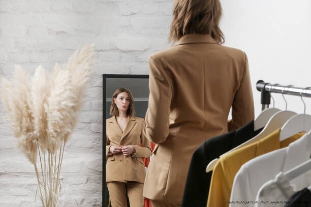 COMMENT CHOISIR LA COULEUR DE VÊTEMENT QUI VA À SON TEINT 2 Choisir la couleur de vêtement :