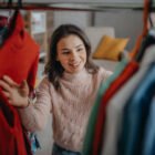 COMMENT CRÉER UNE CAPSULE WARDROBE POUR SIMPLIFIER SA VIE 🔥