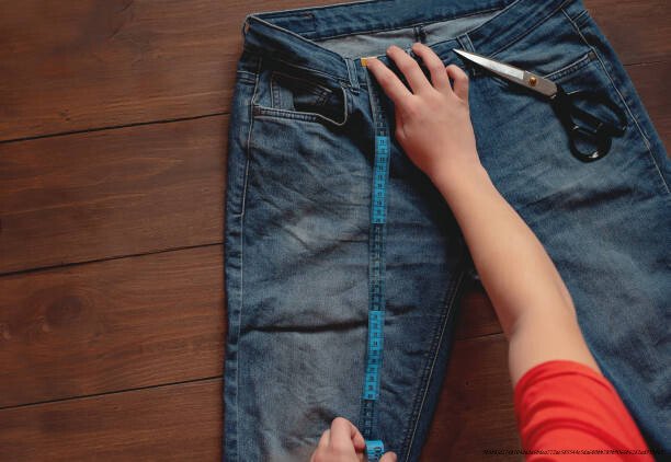 COMMENT AJUSTER SOI-MÊME LE BAS D'UN PANTALON 3 Méthodes d'ajustement : ourlet à la main vs à la machine