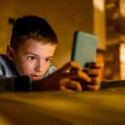 COMMENT COMPRENDRE L’INFLUENCE DES RÉSEAUX SOCIAUX SUR LA PERSONNALITÉ