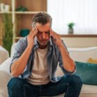 POURQUOI VOUS  AVEZ SOUVENT MAL À LA TÊTE