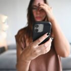 POURQUOI SOMMES-NOUS ACCROS À NOTRE TÉLÉPHONE