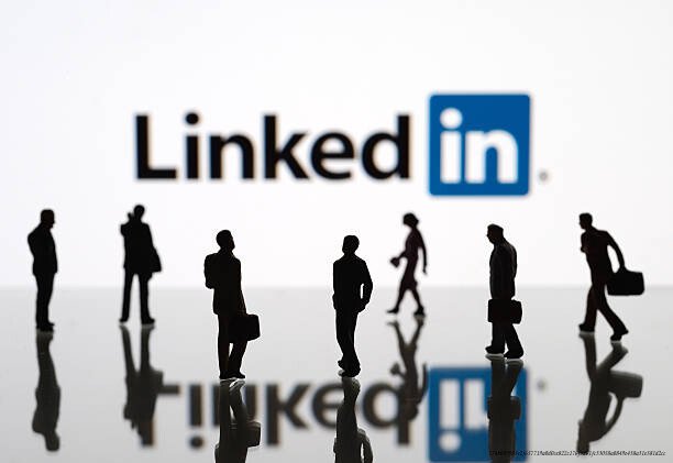 LinkedIn POUR DÉBUTANTS : OPTIMISER SON PROFIL ET DÉCROCHER DES OPPORTUNITÉS