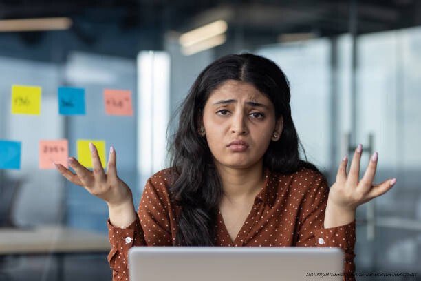 LE SYNDROME DE L’IMPOSTEUR : POURQUOI VOUS VOUS SOUS-ESTIMEZ