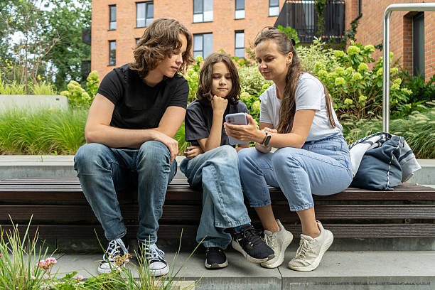 ACTUALITÉ EXPLIQUÉE : COMMENT VÉRIFIER UNE INFO EN 5 MINUTES