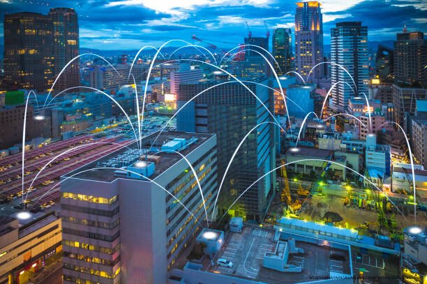 COMMENT LES SMART CITIES VONT TRANSFORMER NOTRE FAÇON DE VIVRE EN VILLE 6 bénéfices tout en minimisant les risques