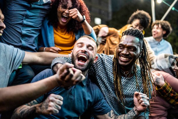 STRATÉGIE DE JEU : COMMENT ENGAGER SA COMMUNAUTÉ PAR LE JEU 5 Monétisation : équilibrer le profit et l'engagement
