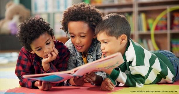 POURQUOI LES ENFANTS QUI LISENT BEAUCOUP DEVIENNENT DES ADULTES PLUS ÉQUILIBRÉS 🔥