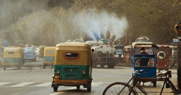 BRUIT, POLLUTION, STRESS : COMMENT LA VILLE DÉTRUIT SILENCIEUSEMENT NOTRE SANTÉ