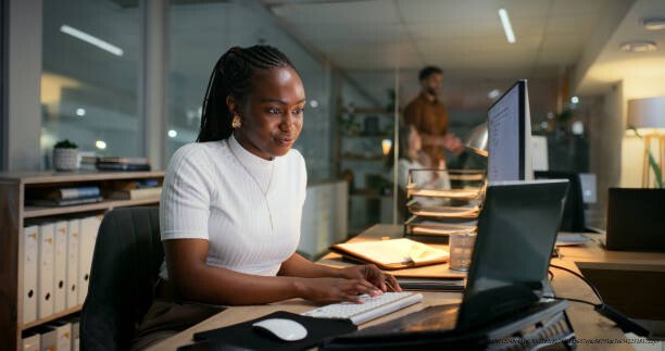 COMMENT RECYCLER UN ARTICLE DE BLOG EN 5 POSTS DE RÉSEAUX SOCIAUX 4 Calendrier de publication : Quand et à quelle fréquence publier