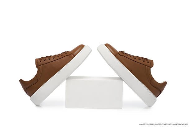 ENTRETENIR SES SNEAKERS EN CUIR : LES GESTES ET PRODUITS COMPLETS