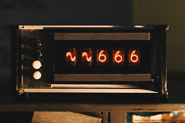 666 : LE CHIFFRE LE PLUS CRAINT DE L'HISTOIRE HUMAINE EST-IL VRAIMENT MAUDIT 5 istockphoto 2232653760 612x612 1