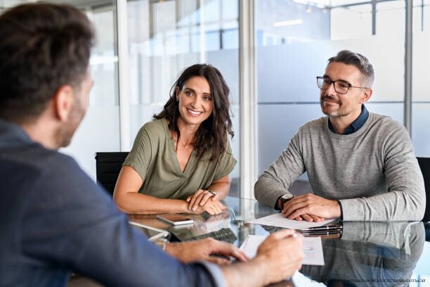 ÉCOUTE ACTIVE : COMMENT AMÉLIORER SES RELATIONS PROFESSIONNELLES 3 Techniques pour pratiquer l'écoute active