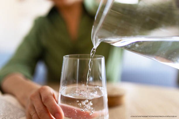 HYDRATATION ET PRODUCTIVITÉ : POURQUOI BOIRE DE L'EAU CHANGE TOUT 1 Hydratation et productivité